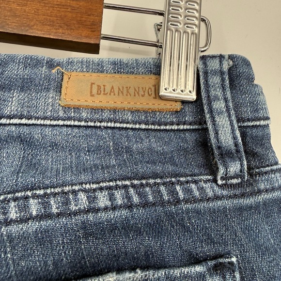 BlankNYC Womens 25 Intro Skinny Ankle Crop Blue Whiskered Distressed Jeans Goth - Picture 4 of 7
